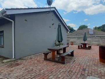 2 Bedroom Cottage