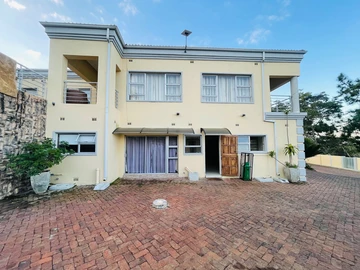 Palatial Double Storey Home!