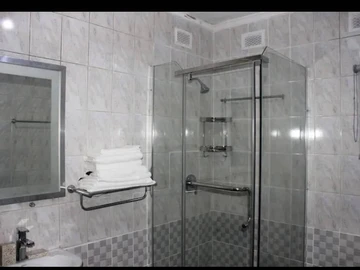2 Bedroom Cottage