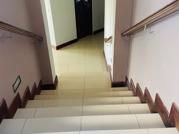 9 Bedroom House