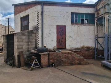 Warehouse & Factory