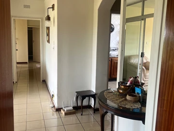 3 Bedroom Flat & Apartment
