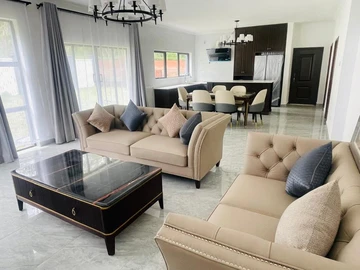 4 Bedroom Garden Flat