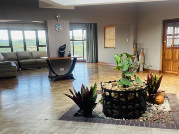9 Bedroom House