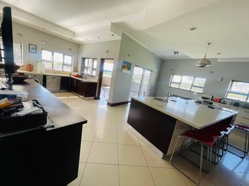 9 Bedroom House