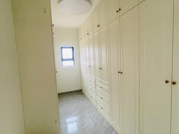 4 Bedroom Garden Flat